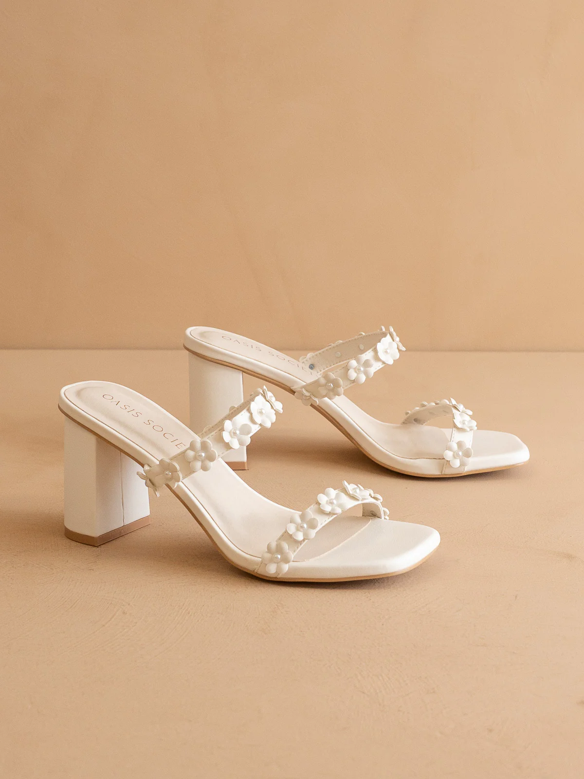 The Feliza | White Floral Raffia Block Heel Bridal Sandal - Image 3