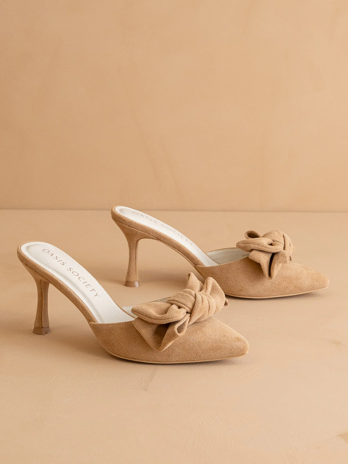 The Jane | Sand Pointed Toe Bow Accent Kitten Heel *final sale*