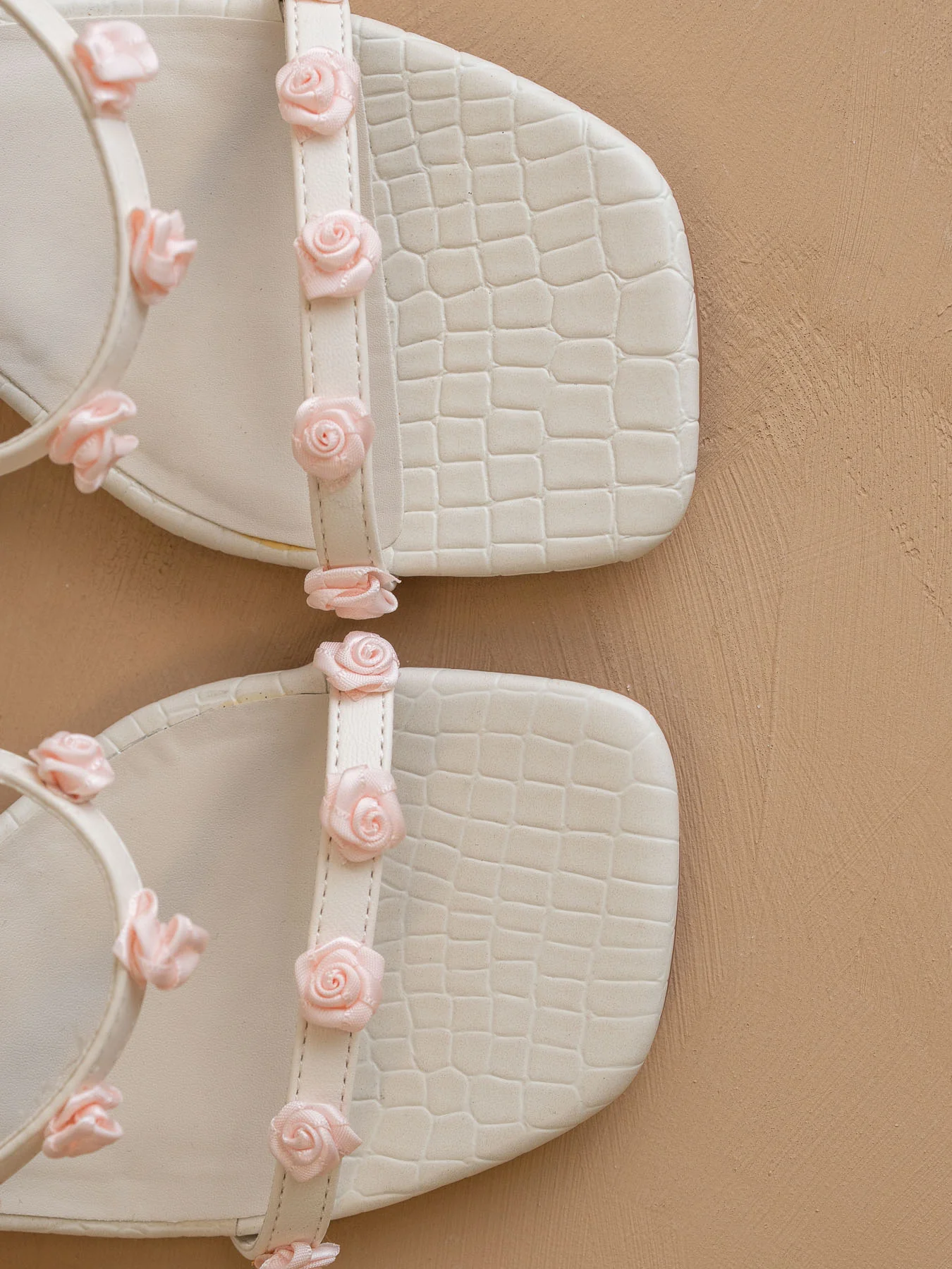 The Nia | White Rosette Adorned Block Heel - Image 2